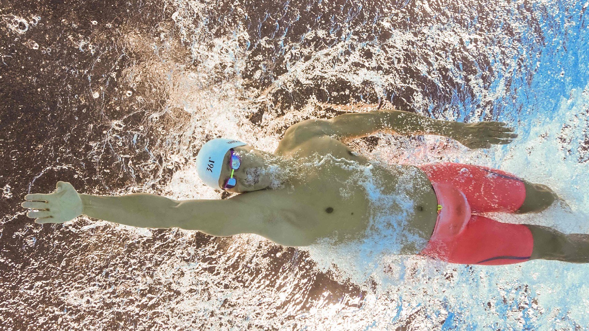 冰球联赛火爆开幕，南方城市首次承办，冰球 联赛